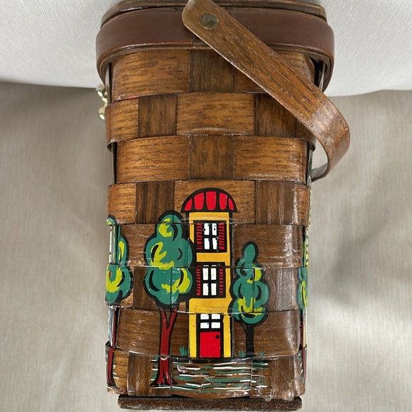Caro Nan Vintage Wood Painted Basket Purse  with Colorful City Design - Picture 9 of 13